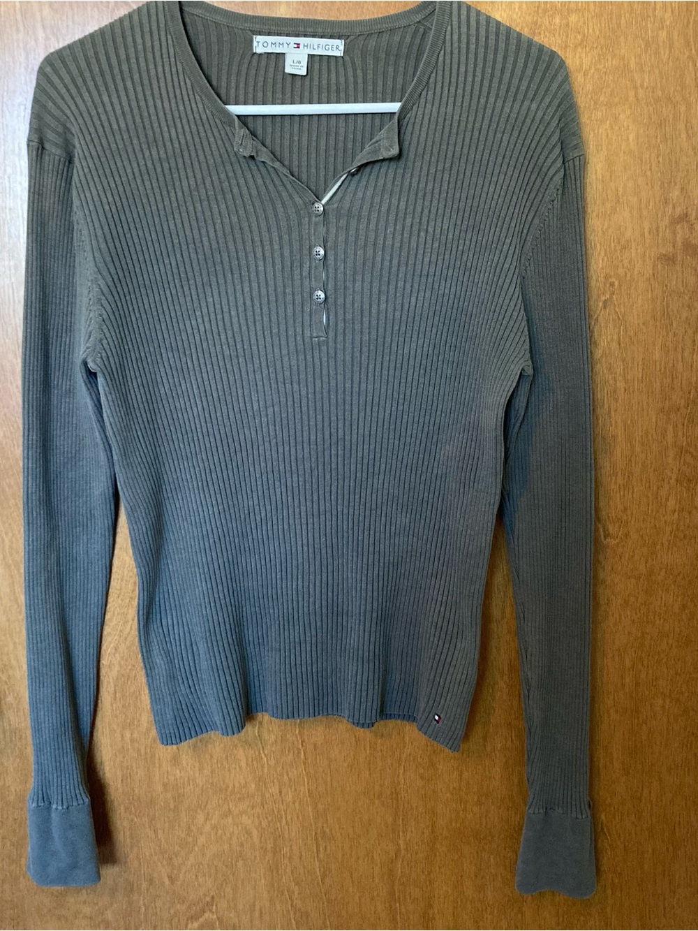 Tommy Hilfiger Silk blend Henley Olive size large
